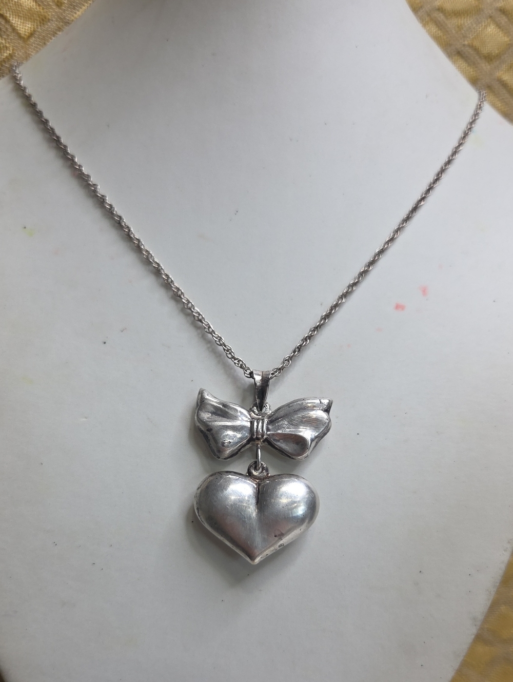 925 Sterling Silver Puffy Heart & Bow Pendant Necklace - Vintage Women Jewelry